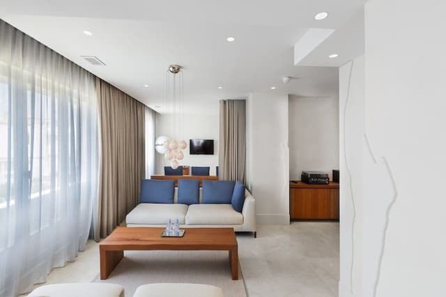 Suite, 1 King Bed, Sea View