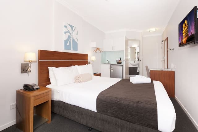 Economy Room