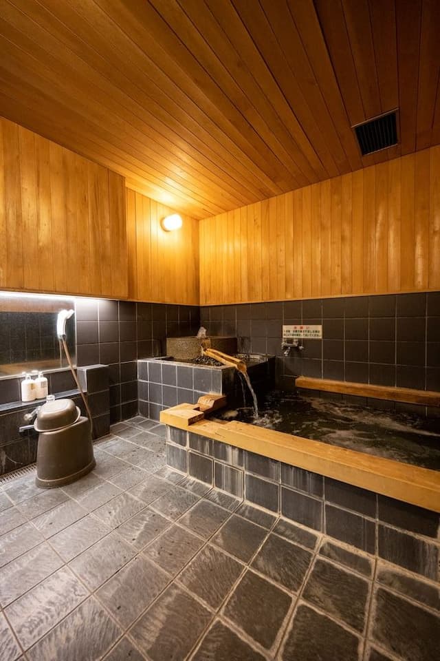 Standard Room with Loft and Shared Bathroom, Mountain View