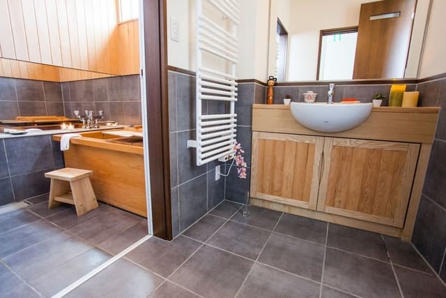 Townhome, 5 Bedrooms