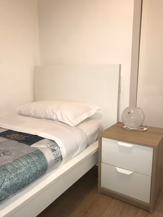 Single Room, Shared Bathroom