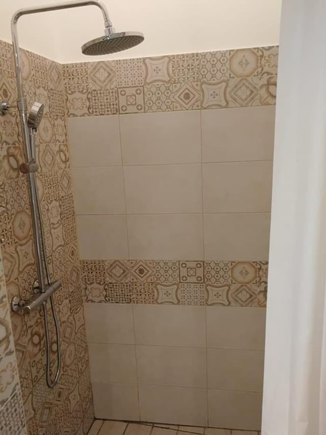 Economy Quadruple Room, Multiple Beds, Shared Bathroom