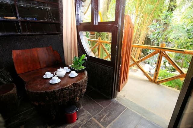 Honeymoon Room