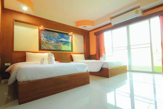 Standard Twin Room