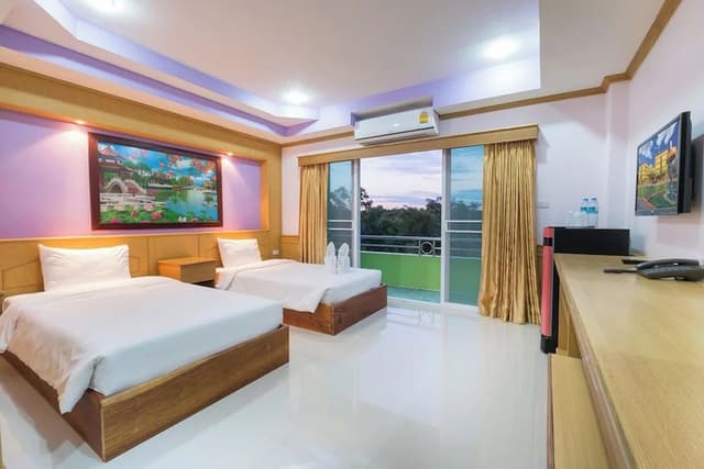 Standard Twin Room