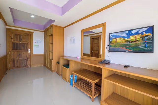 Standard Twin Room