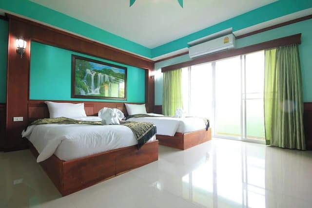 Standard Twin Room