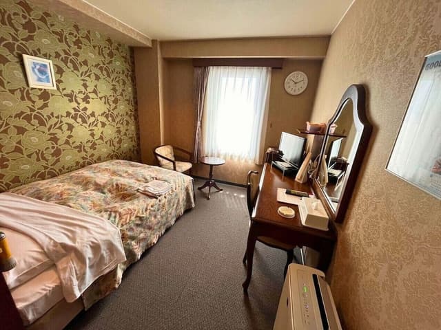 Semi Double Room, City View