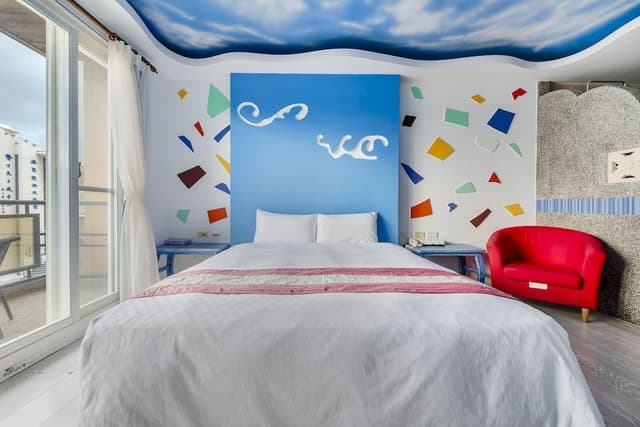 Superior Double Room, Bathtub