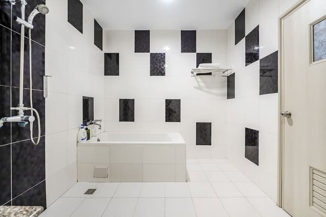 Double Room, Bathtub, Mountain View
