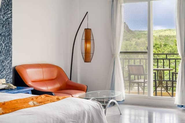 Double Room, Bathtub, Mountain View