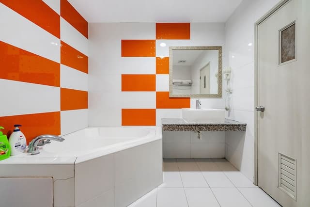 Quadruple Room, Bathtub, Mountain View