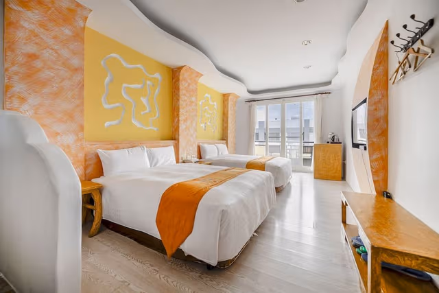 Superior Quadruple Room, Bathtub