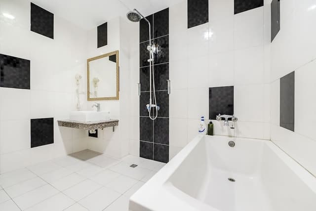 Double Room, Bathtub, Mountain View