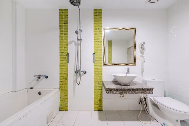 Superior Quadruple Room, Bathtub