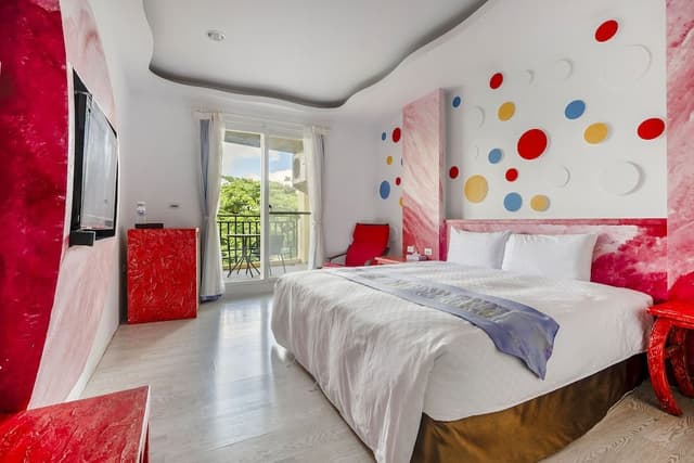 Double Room, Bathtub, Mountain View