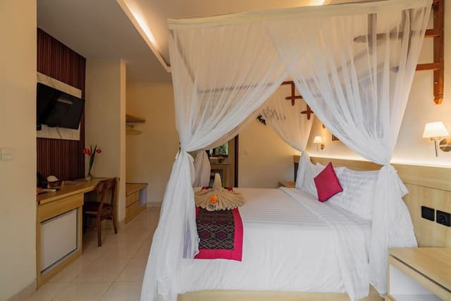 Deluxe Double Room, 1 Bedroom, Pool View, Ground Floor