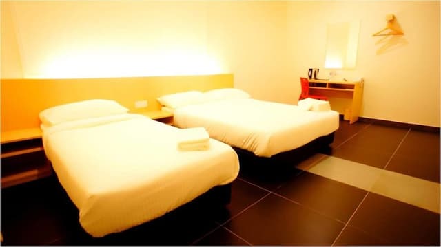 Triple Room
