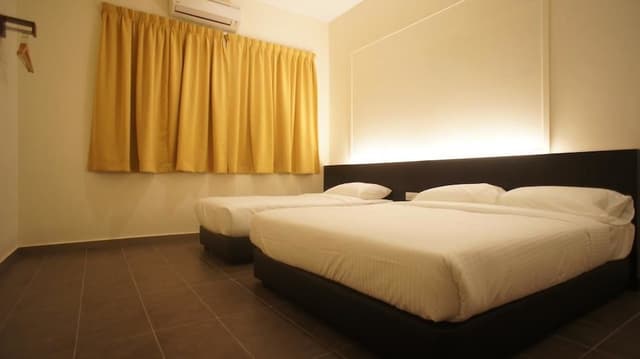 Triple Room