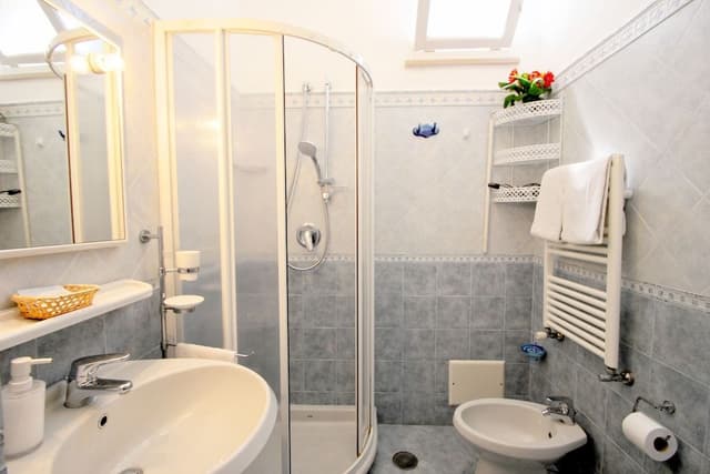 Comfort Triple Room