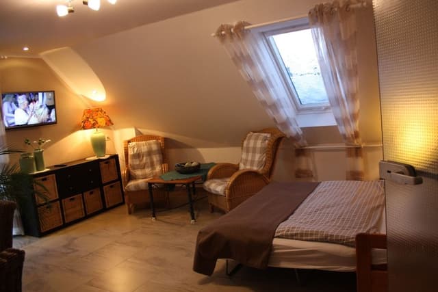 Suite, 3 Bedrooms (3)