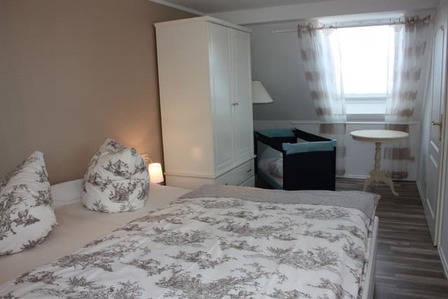 Suite, 3 Bedrooms (3)