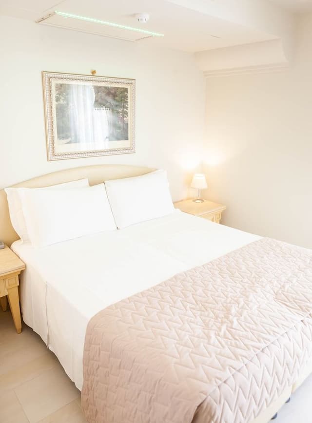 Family Room, 2 Bedrooms, Balcony
