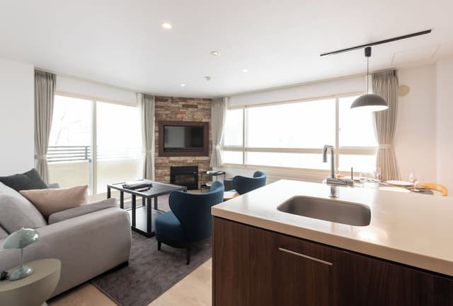 2 Bedroom Suite