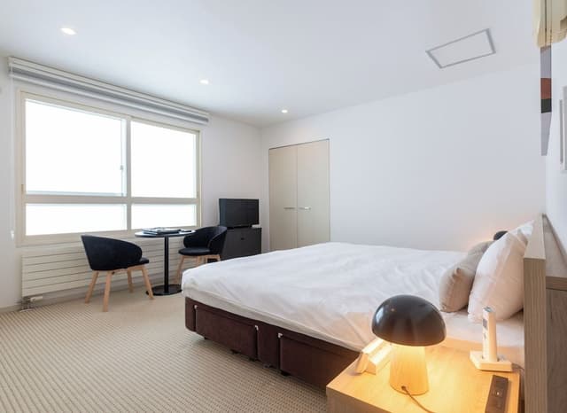 2 Bedroom Suite