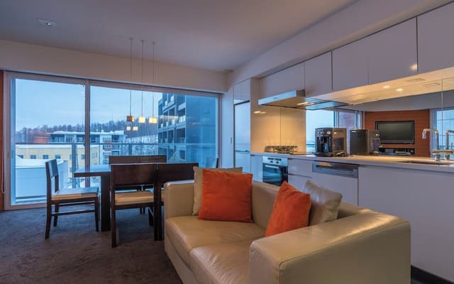 2 Bedroom Suite