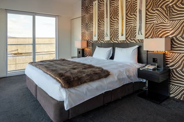 3 Bedroom Penthouse Suite S502