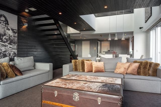 3 Bedroom Penthouse Suite S502