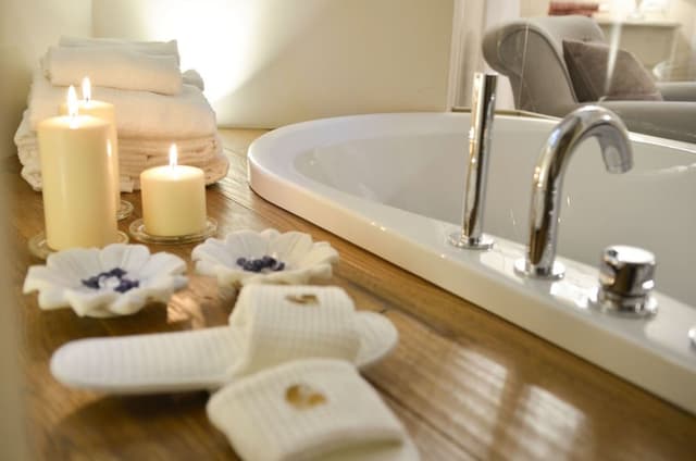 Grand Suite, Jetted Tub