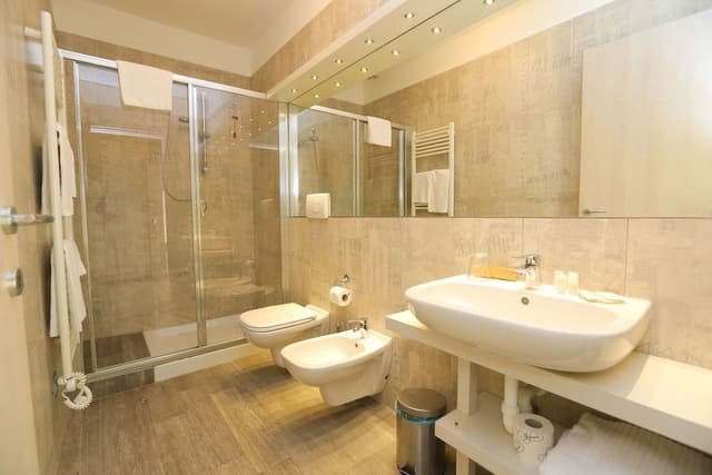 Standard Double or Twin Room, Non Smoking, City View