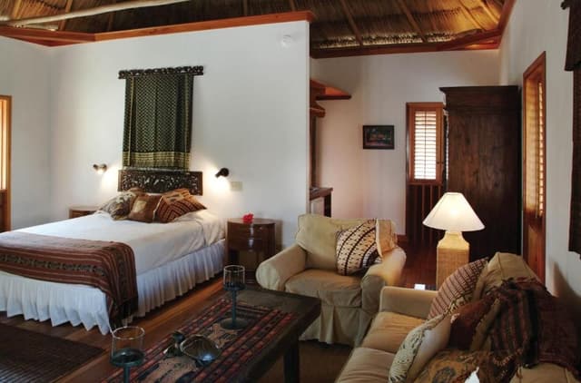 Roman's Lagoon Bungalow 