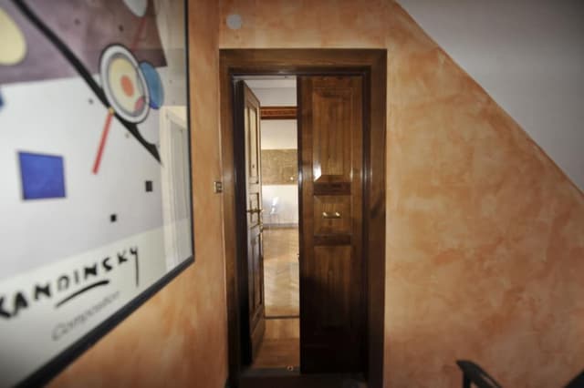 Superior Suite, Annex Building