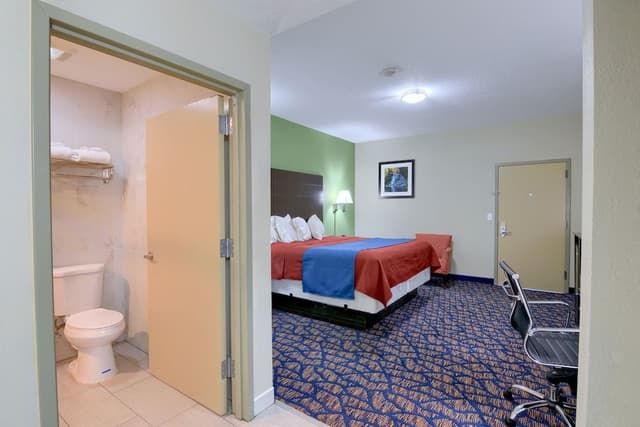 Deluxe Room, 1 King Bed, Non Smoking