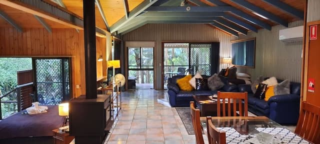 Dreamtime: Rainforest Treehouse