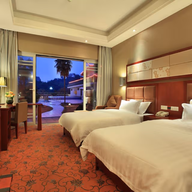 Deluxe Twin Room