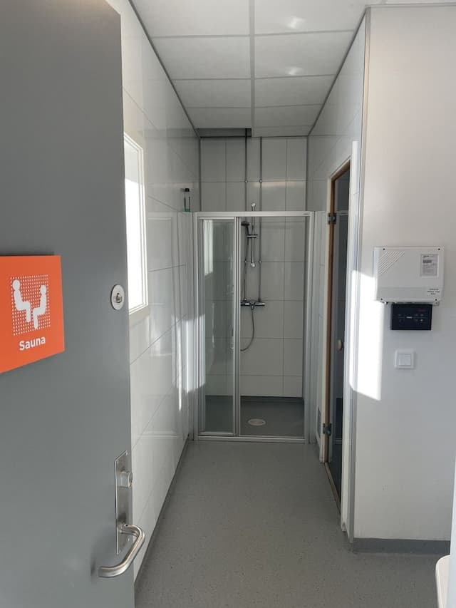 Economy Cabin