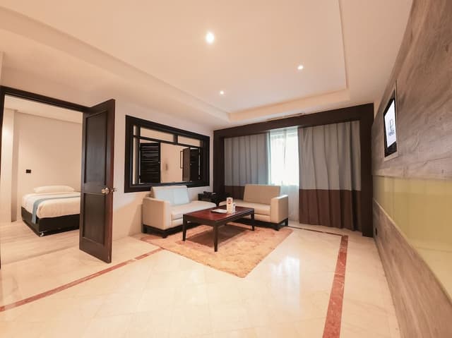 Quad Room