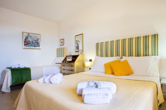 Comfort Triple Room