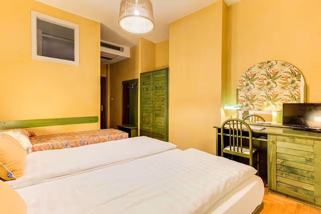 Economy Triple Room