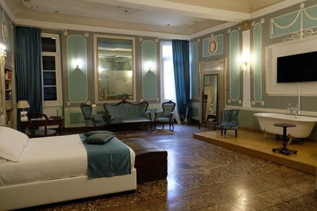 Junior Suite