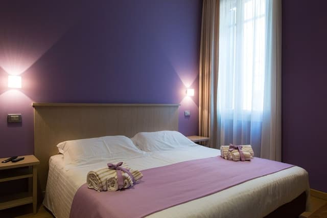 Traditional Studio (Grecale)