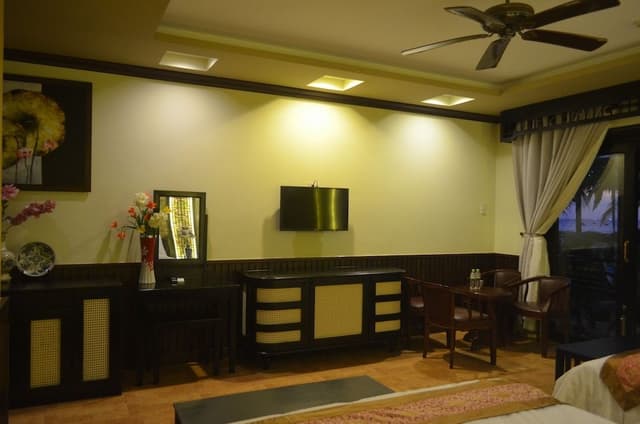 Superior Twin Room, 2 Queen Beds, Pool View