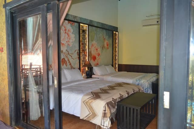 Superior Twin Room, 2 Queen Beds, Pool View