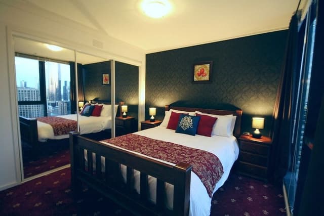 Apartment, 1 Queen Bed, Balcony, City View