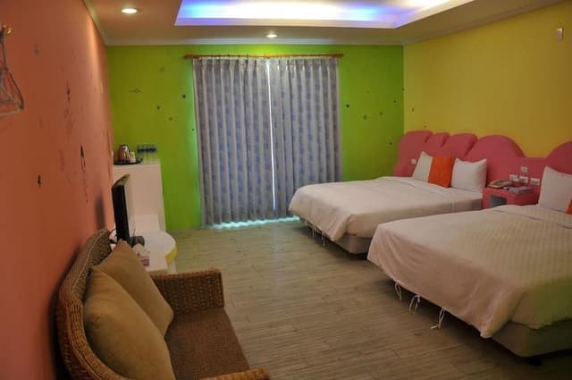 Deluxe Quadruple Room