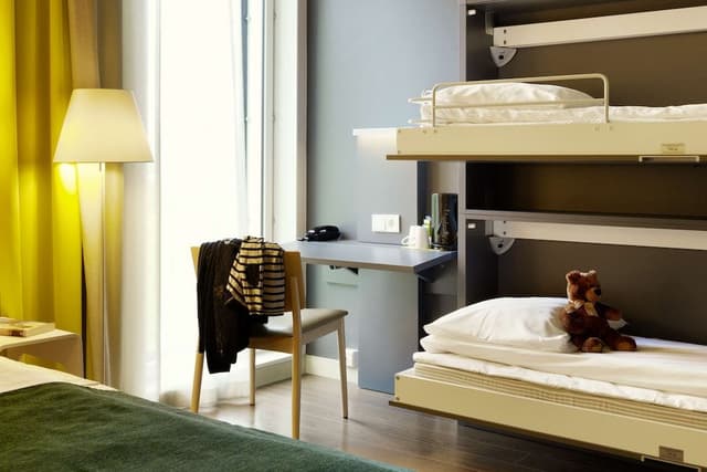 Family Room (2 single beds+wallbed)